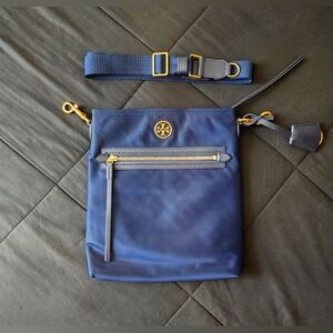 Tory Burch Navy Crossbody Bag (EUC)